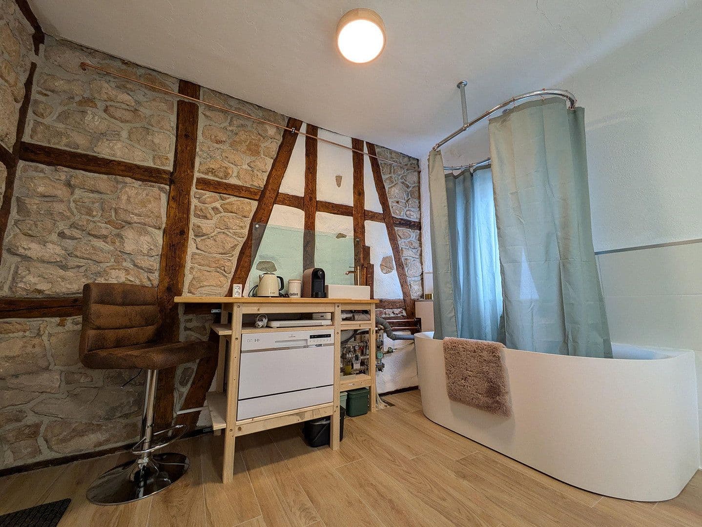 Prodej bytu 4+kk 99 m², Esslingen am Neckar, Bádensko-Württembersko Prodej bytu 4+kk 99 m², Esslingen am Neckar, Bádensko-Württembersko