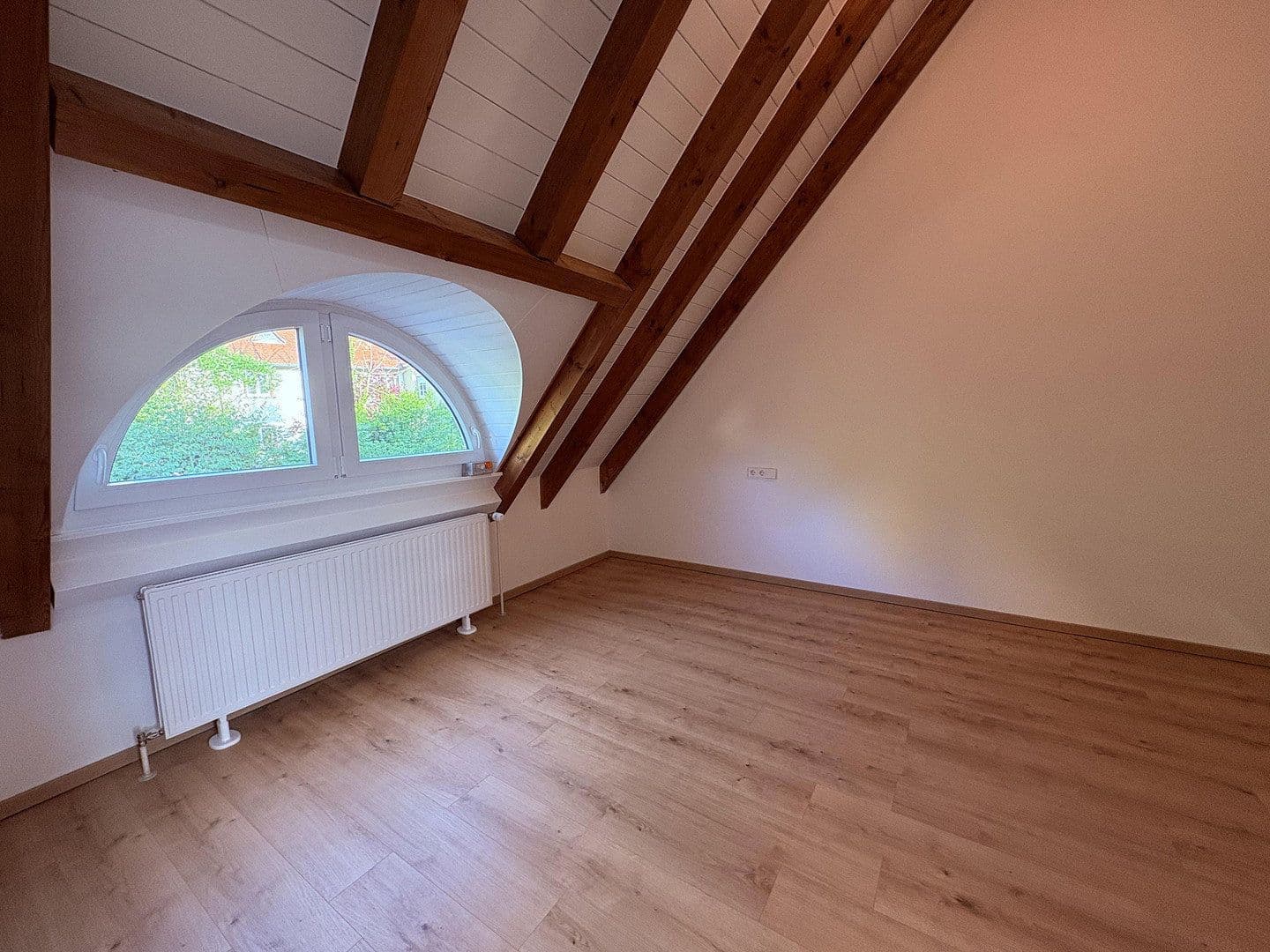 Pronájem bytu 2+1 70 m², Weingarten, Bádensko-Württembersko Pronájem bytu 2+1 70 m², Weingarten, Bádensko-Württembersko