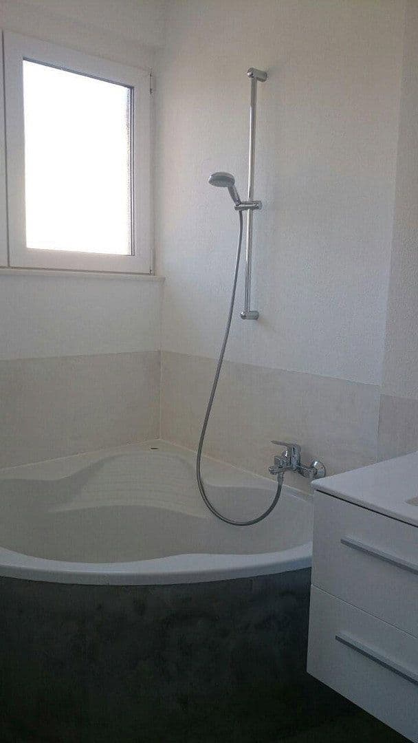Pronájem bytu 4+1 89 m², Olpener Straße 701, Köln, Severní Porýní-Vestfálsko Pronájem bytu 4+1 89 m², Olpener Straße 701, Köln, Severní Porýní-Vestfálsko