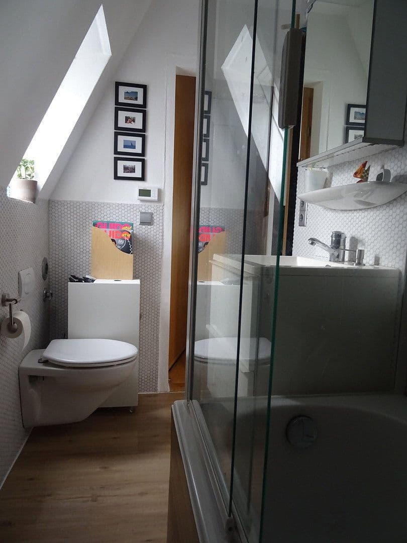 Pronájem bytu 2+kk 49 m², Stuttgart, Bádensko-Württembersko Pronájem bytu 2+kk 49 m², Stuttgart, Bádensko-Württembersko
