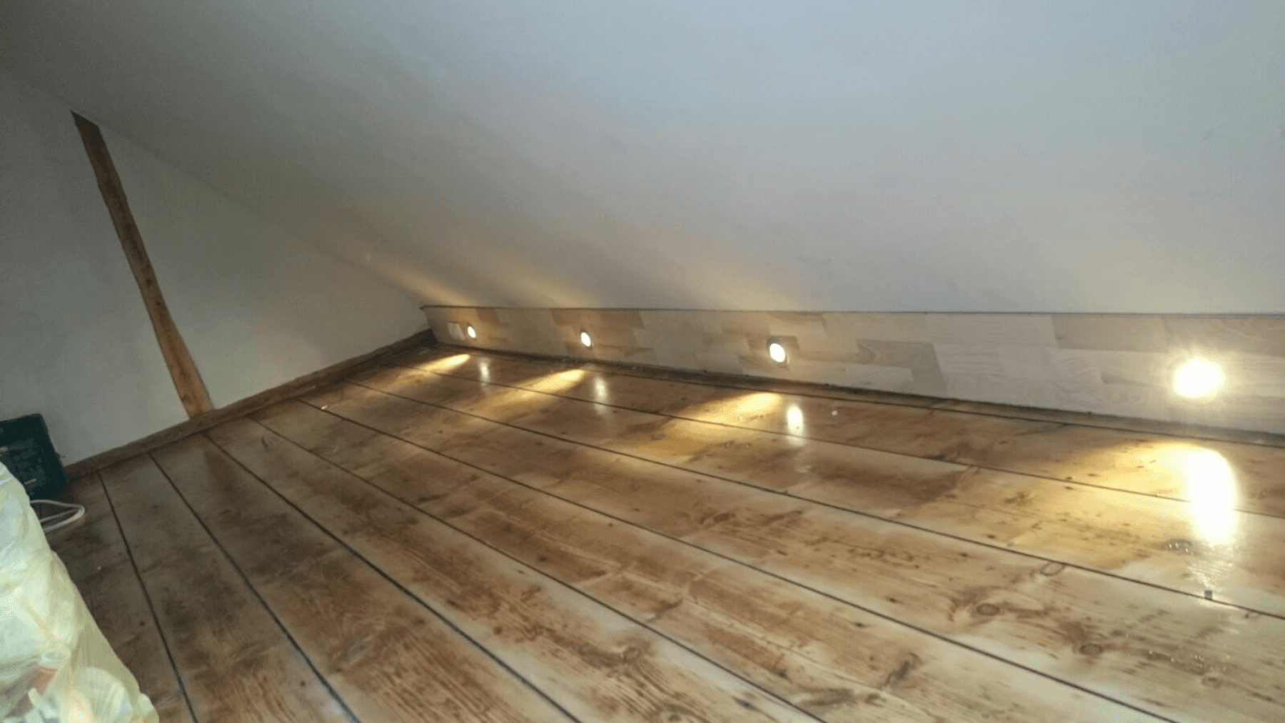 Pronájem bytu 2+kk 49 m², Stuttgart, Bádensko-Württembersko Pronájem bytu 2+kk 49 m², Stuttgart, Bádensko-Württembersko
