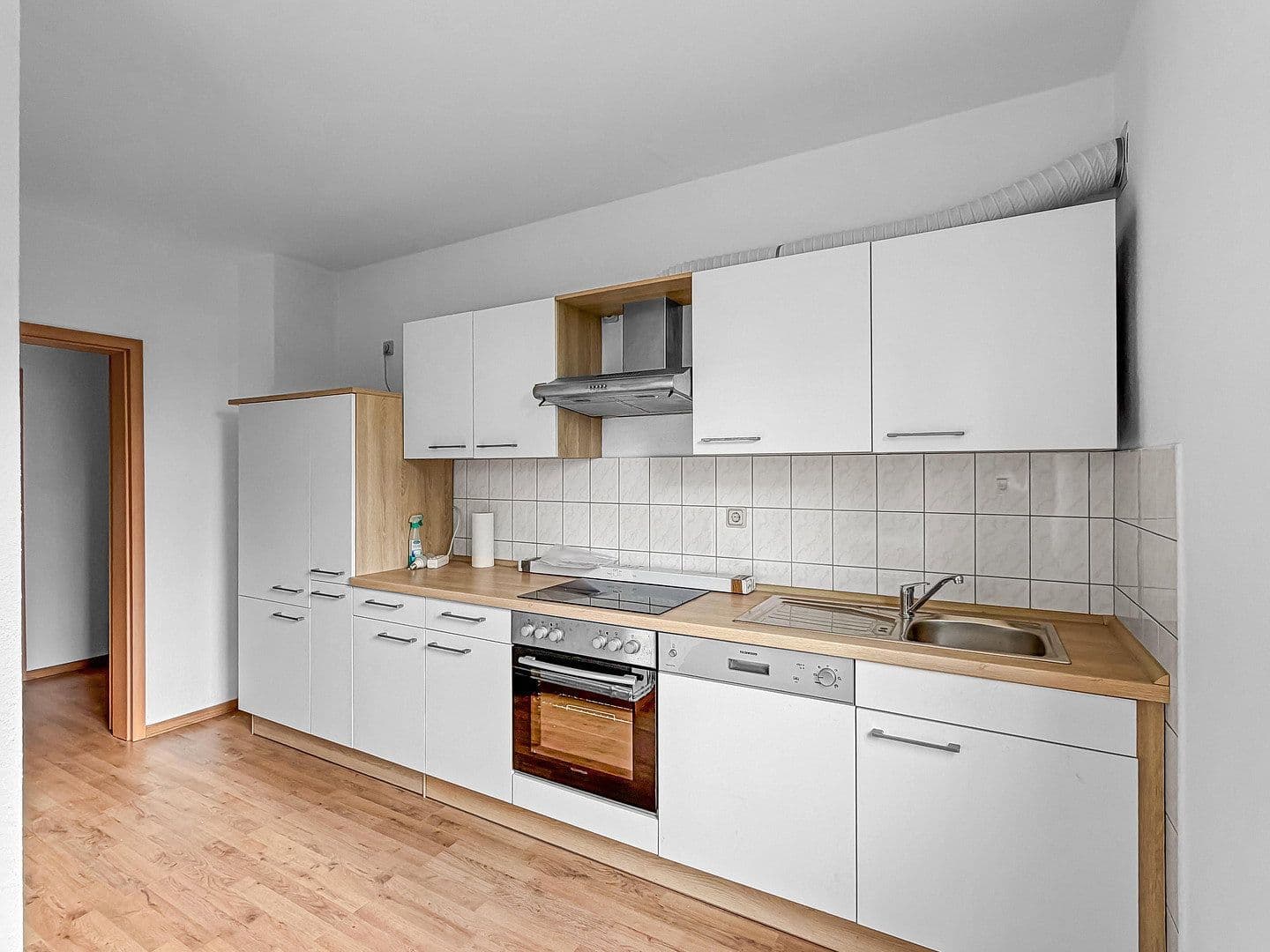 Pronájem bytu 3+1 80 m², Langenfeldweg 2, Schiffdorf, Dolní Sasko Pronájem bytu 3+1 80 m², Langenfeldweg 2, Schiffdorf, Dolní Sasko