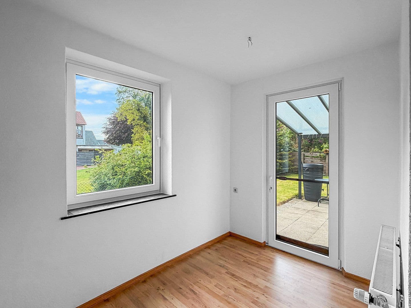Pronájem bytu 3+1 80 m², Langenfeldweg 2, Schiffdorf, Dolní Sasko Pronájem bytu 3+1 80 m², Langenfeldweg 2, Schiffdorf, Dolní Sasko