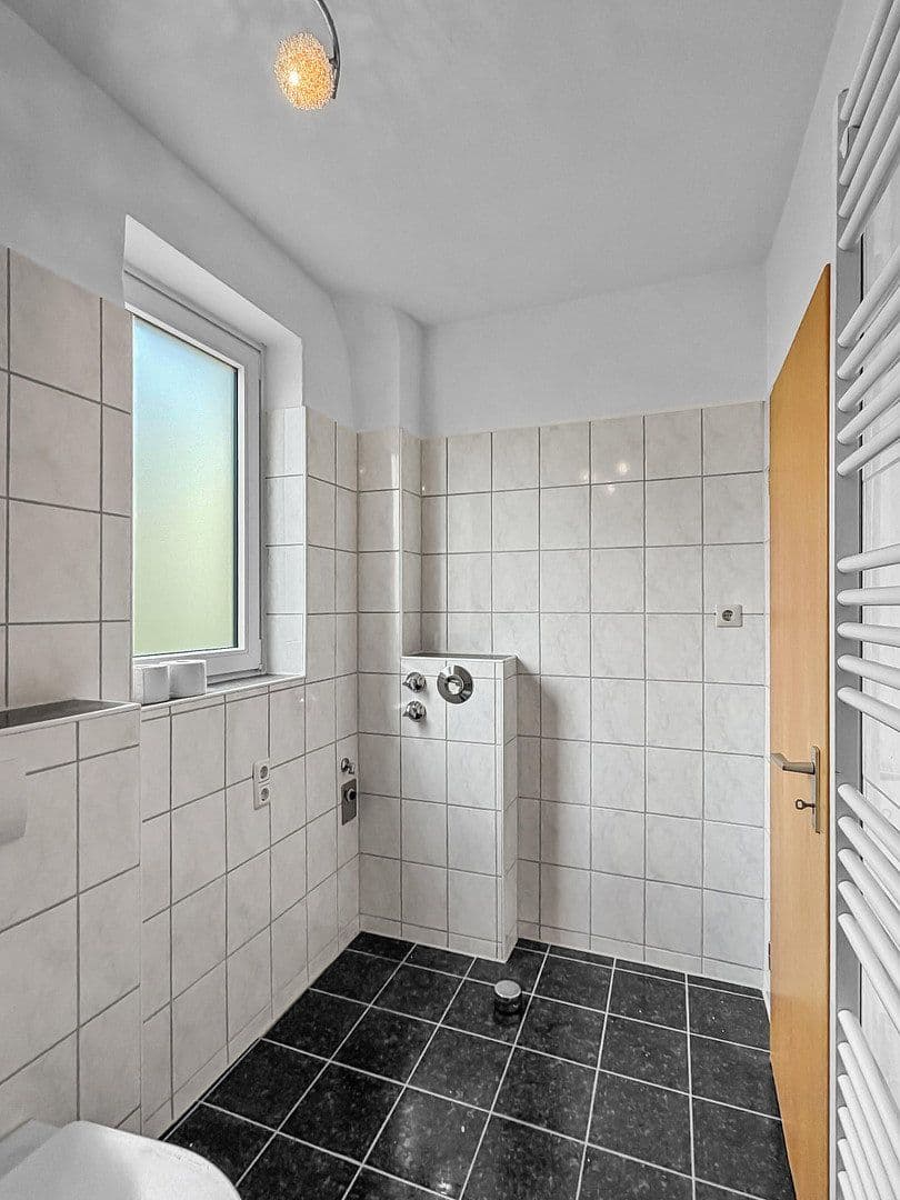Pronájem bytu 3+1 80 m², Langenfeldweg 2, Schiffdorf, Dolní Sasko Pronájem bytu 3+1 80 m², Langenfeldweg 2, Schiffdorf, Dolní Sasko