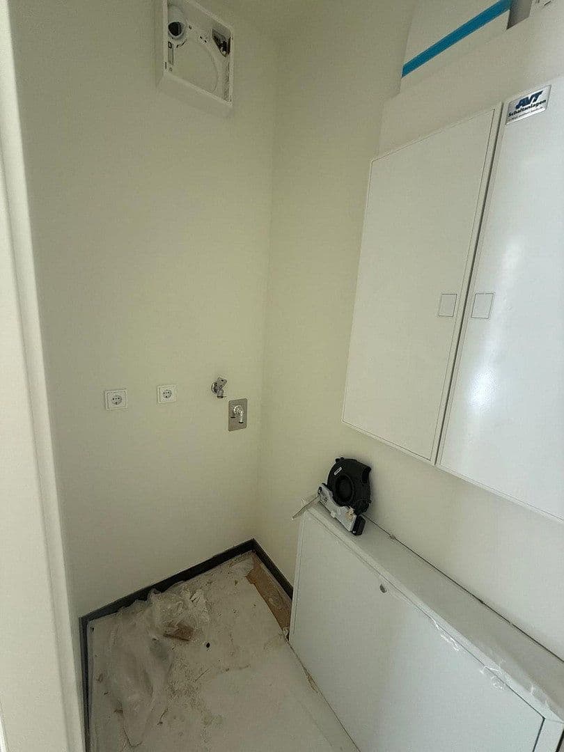 Pronájem bytu 3+1 84 m², Billhorner Kanalstraße 56, Hamburg, Hamburg Pronájem bytu 3+1 84 m², Billhorner Kanalstraße 56, Hamburg, Hamburg
