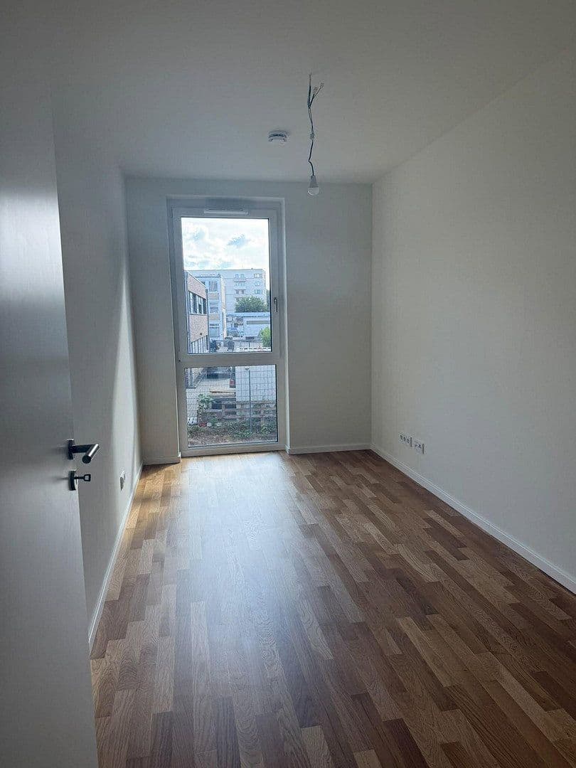 Pronájem bytu 3+1 84 m², Billhorner Kanalstraße 56, Hamburg, Hamburg Pronájem bytu 3+1 84 m², Billhorner Kanalstraße 56, Hamburg, Hamburg