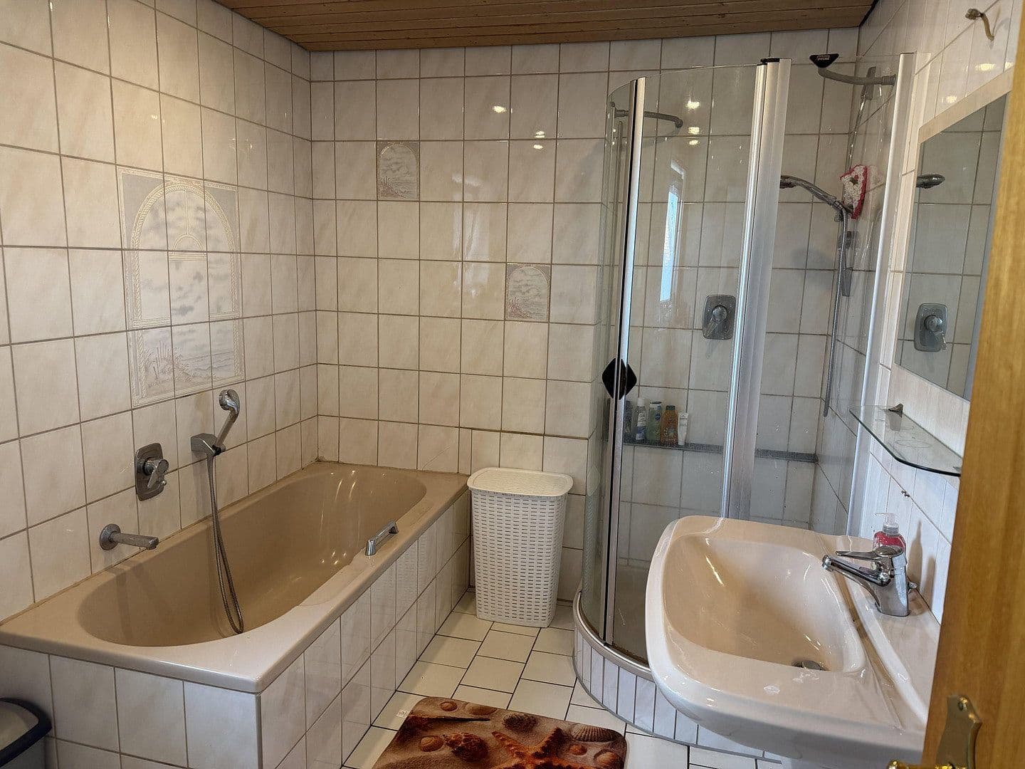 Pronájem domu 109 m², pozemek 950 m², Nordstemmen, Dolní Sasko Pronájem domu 109 m², pozemek 950 m², Nordstemmen, Dolní Sasko