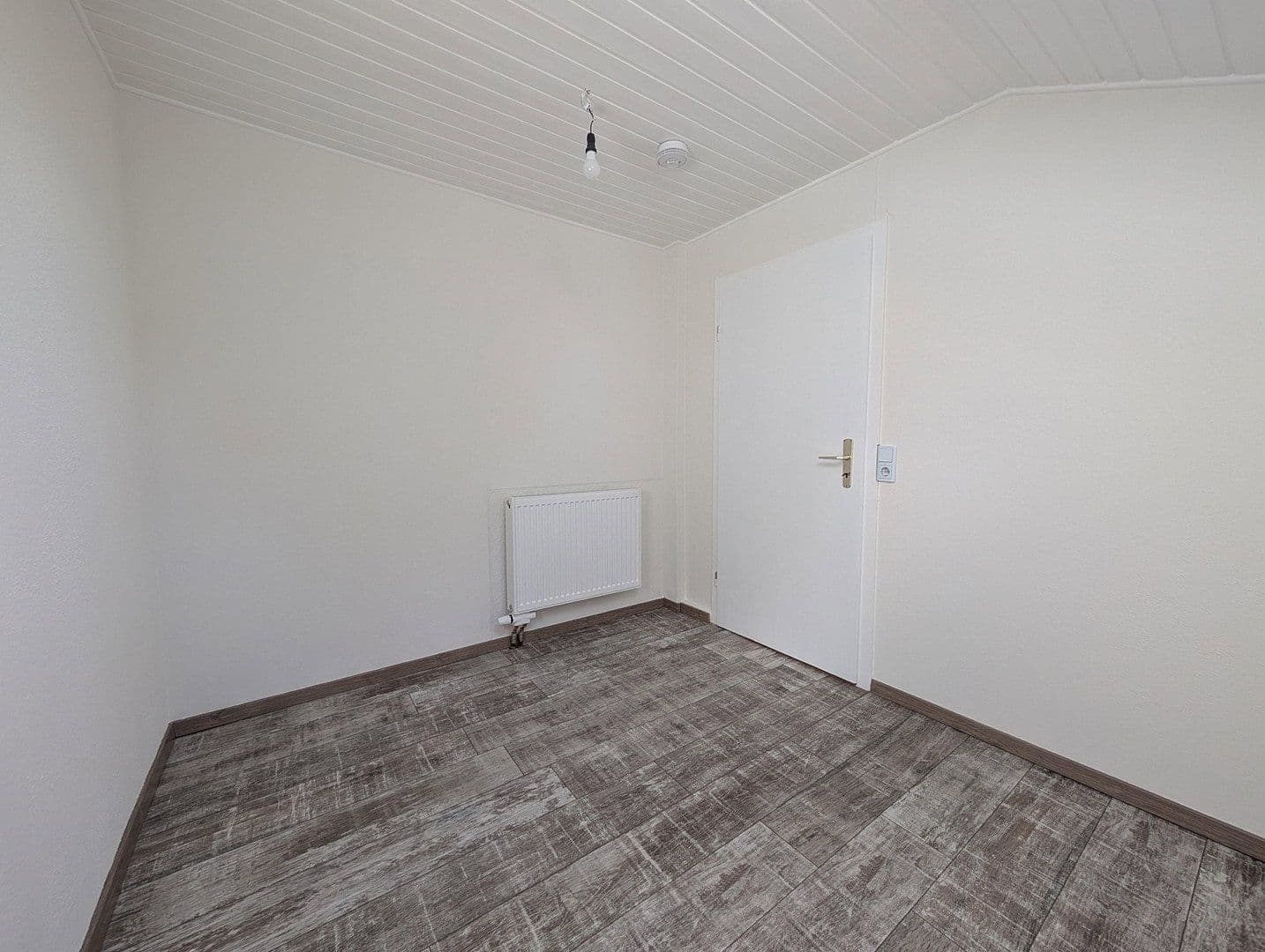 Pronájem bytu 1+kk 37 m², Johann-Peter-Hebelstr. 20, Schliengen, Bádensko-Württembersko Pronájem bytu 1+kk 37 m², Johann-Peter-Hebelstr. 20, Schliengen, Bádensko-Württembersko