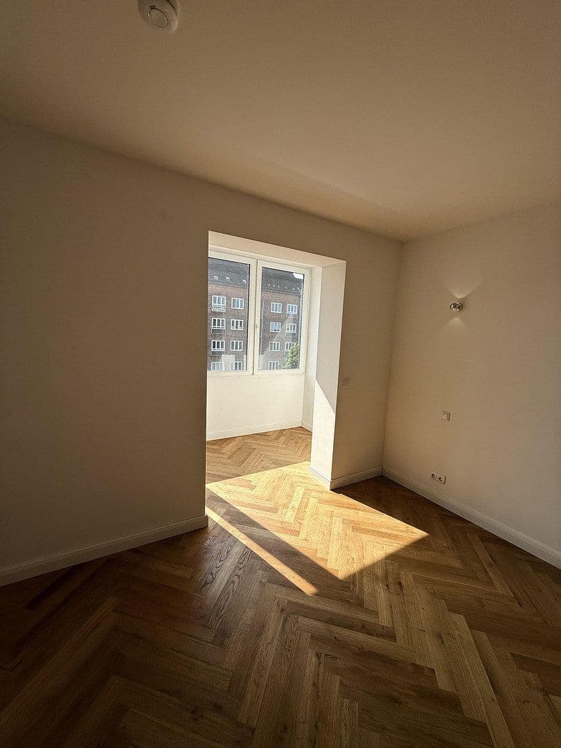 Prodej bytu 2+1 60 m², Holtenauer Straße 228, Kiel, Šlesvicko-Holštýnsko Prodej bytu 2+1 60 m², Holtenauer Straße 228, Kiel, Šlesvicko-Holštýnsko