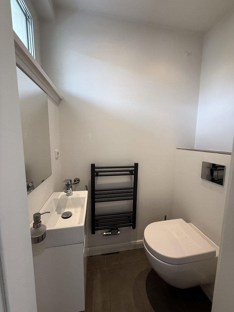 Prodej bytu 2+1 60 m², Holtenauer Straße 228, Kiel, Šlesvicko-Holštýnsko Prodej bytu 2+1 60 m², Holtenauer Straße 228, Kiel, Šlesvicko-Holštýnsko