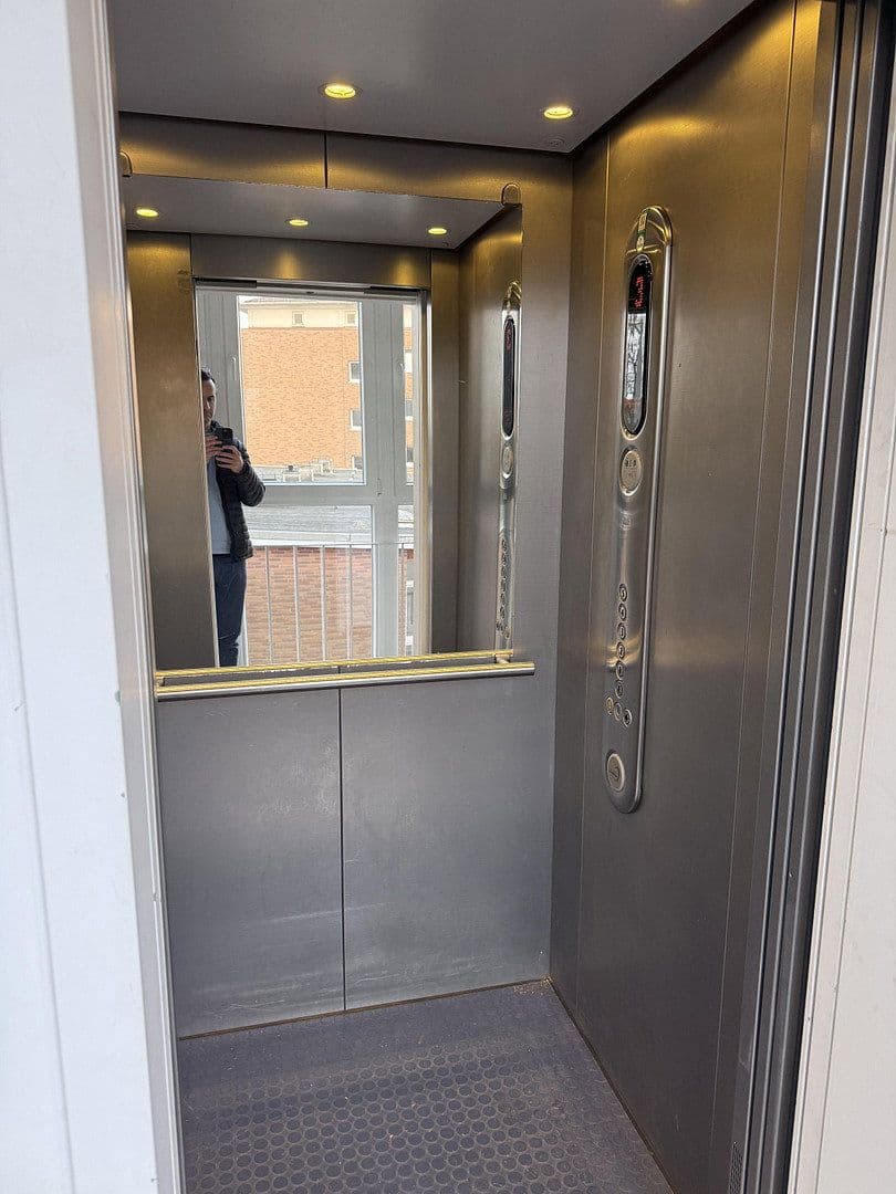 Prodej bytu 2+1 60 m², Holtenauer Straße 228, Kiel, Šlesvicko-Holštýnsko Prodej bytu 2+1 60 m², Holtenauer Straße 228, Kiel, Šlesvicko-Holštýnsko