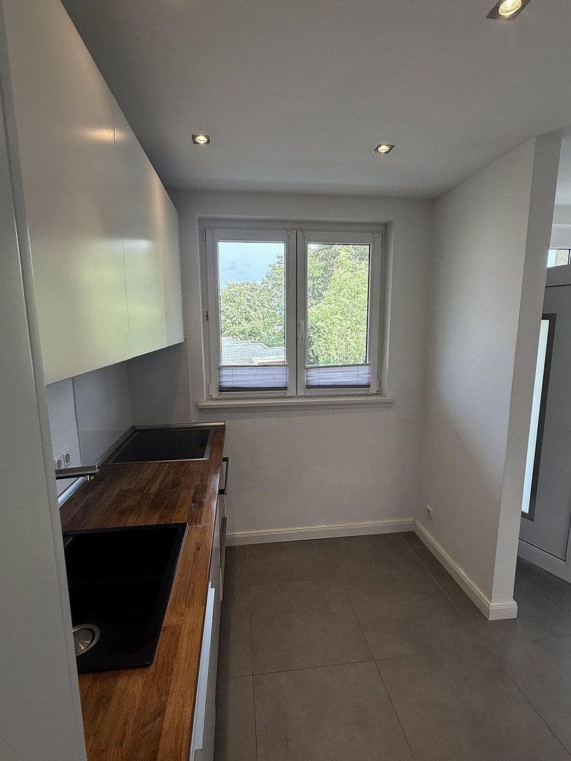 Prodej bytu 2+1 60 m², Holtenauer Straße 228, Kiel, Šlesvicko-Holštýnsko Prodej bytu 2+1 60 m², Holtenauer Straße 228, Kiel, Šlesvicko-Holštýnsko