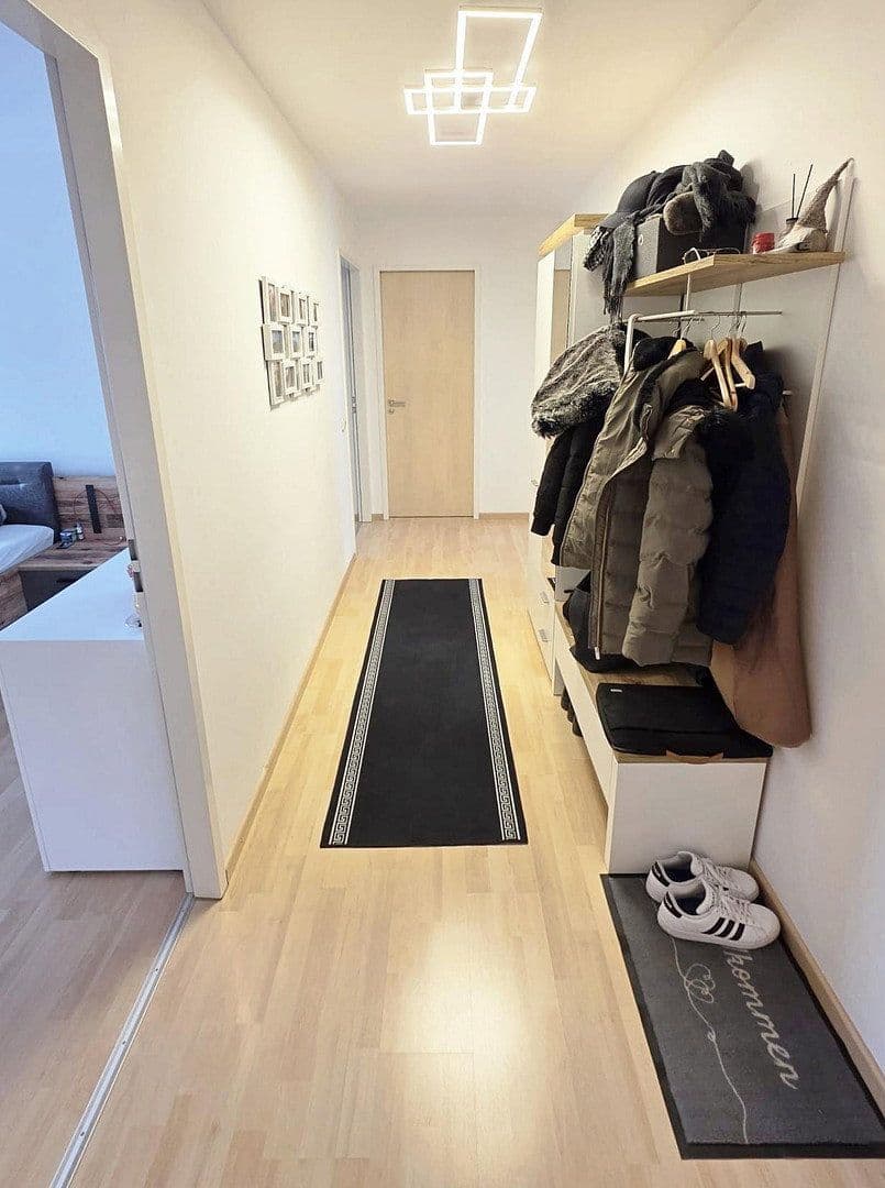 Pronájem bytu 3+1 88 m², Landsham bei Kirchheim, Bavorsko Pronájem bytu 3+1 88 m², Landsham bei Kirchheim, Bavorsko