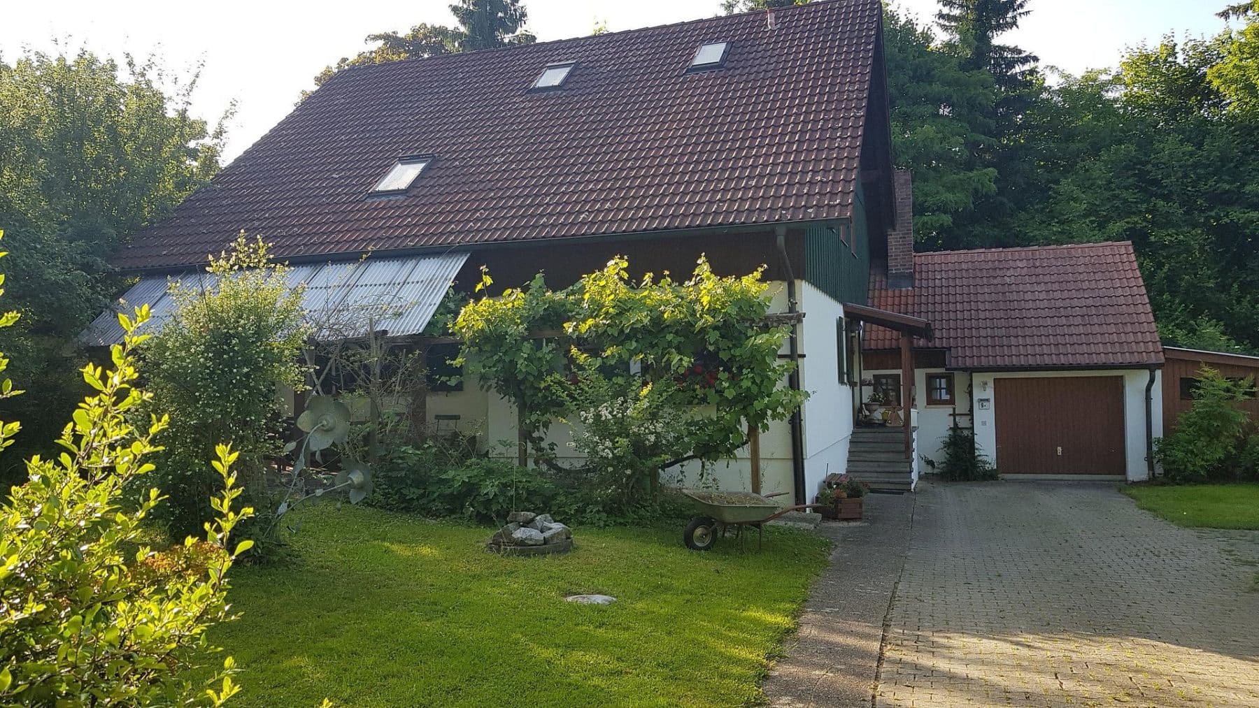 Prodej domu 230 m², pozemek 774 m², Schloßberg 9 a, Tiefenbach, Bavorsko Prodej domu 230 m², pozemek 774 m², Schloßberg 9 a, Tiefenbach, Bavorsko