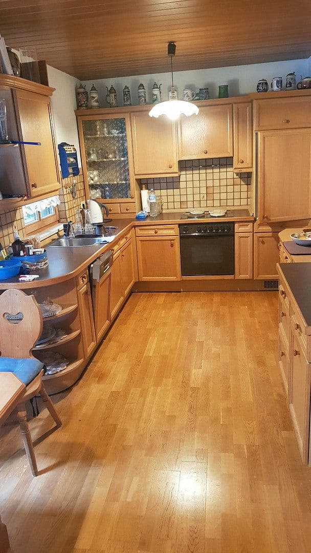 Prodej domu 230 m², pozemek 774 m², Schloßberg 9 a, Tiefenbach, Bavorsko Prodej domu 230 m², pozemek 774 m², Schloßberg 9 a, Tiefenbach, Bavorsko