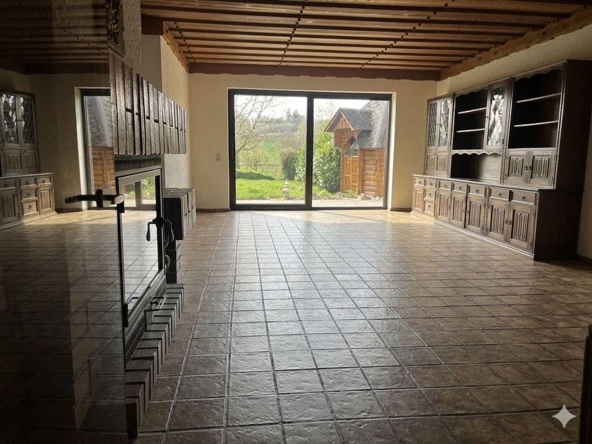 Prodej domu 200 m², pozemek 560 m², Bad Nauheim, Hessen Prodej domu 200 m², pozemek 560 m², Bad Nauheim, Hessen