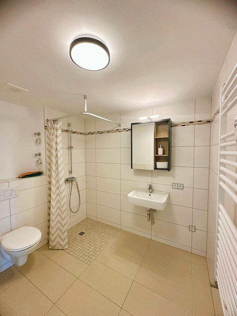 Prodej bytu 1+1 30 m², Dörpfeldstraße 5, Berlin, Berlín Prodej bytu 1+1 30 m², Dörpfeldstraße 5, Berlin, Berlín