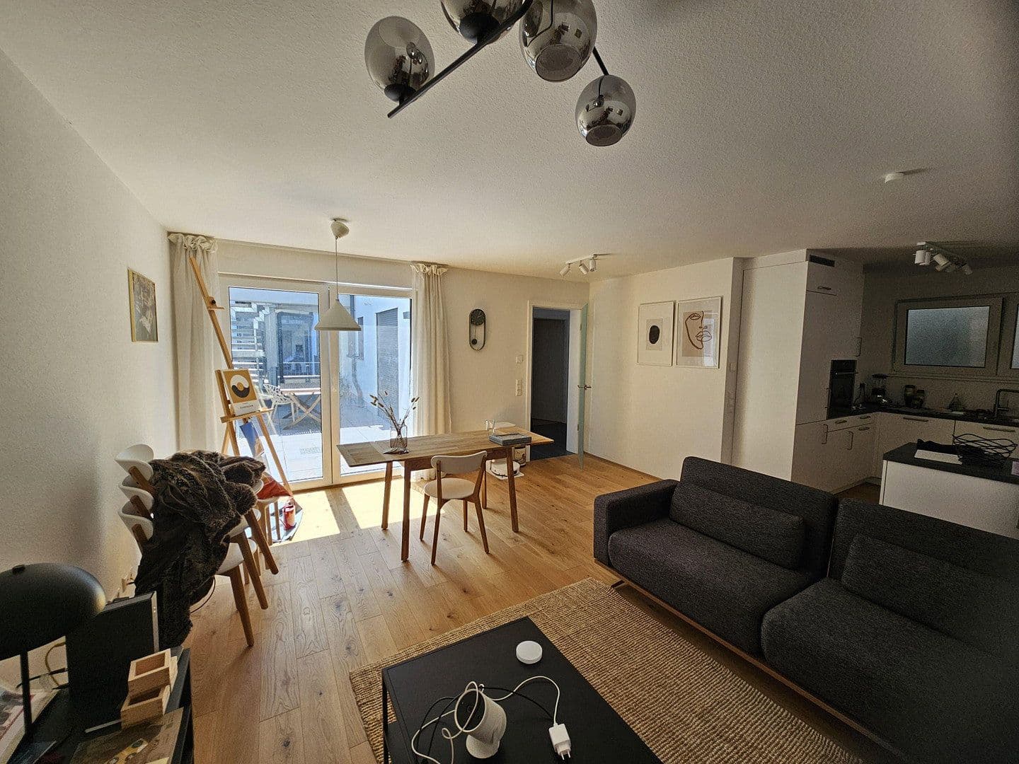 Pronájem bytu 2+1 73 m², Amalienstr. 8, Karlsruhe, Bádensko-Württembersko Pronájem bytu 2+1 73 m², Amalienstr. 8, Karlsruhe, Bádensko-Württembersko