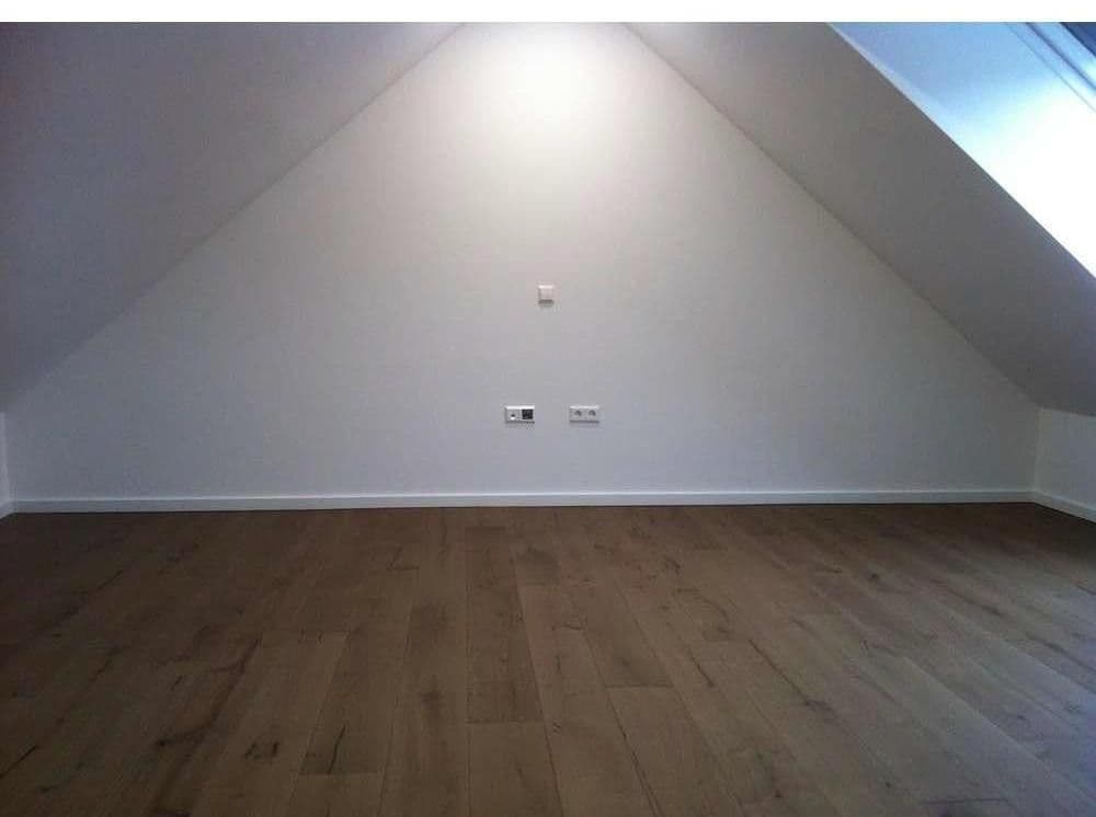 Prodej domu 170 m², pozemek 312 m², Pfinztal, Bádensko-Württembersko Prodej domu 170 m², pozemek 312 m², Pfinztal, Bádensko-Württembersko