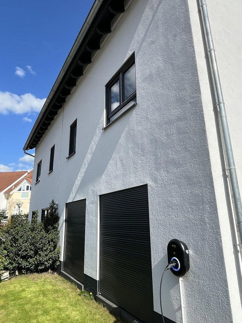 Prodej domu 170 m², pozemek 312 m², Pfinztal, Bádensko-Württembersko Prodej domu 170 m², pozemek 312 m², Pfinztal, Bádensko-Württembersko