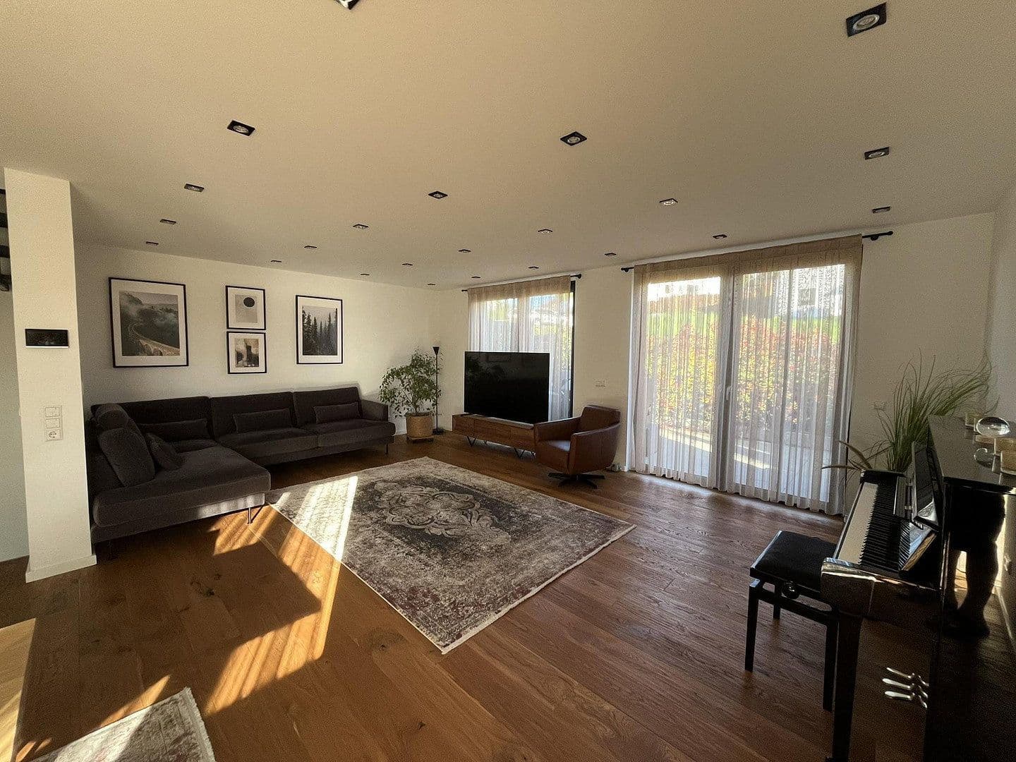 Prodej domu 170 m², pozemek 312 m², Pfinztal, Bádensko-Württembersko Prodej domu 170 m², pozemek 312 m², Pfinztal, Bádensko-Württembersko