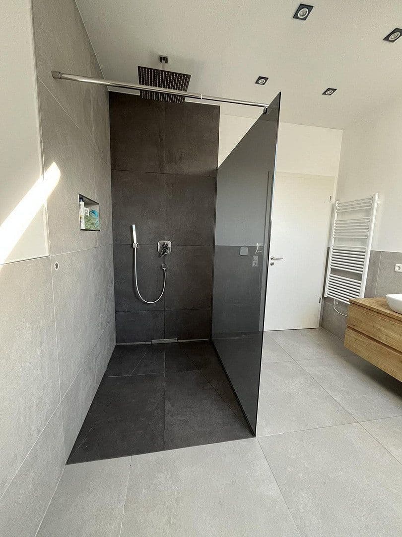 Prodej domu 170 m², pozemek 312 m², Pfinztal, Bádensko-Württembersko Prodej domu 170 m², pozemek 312 m², Pfinztal, Bádensko-Württembersko