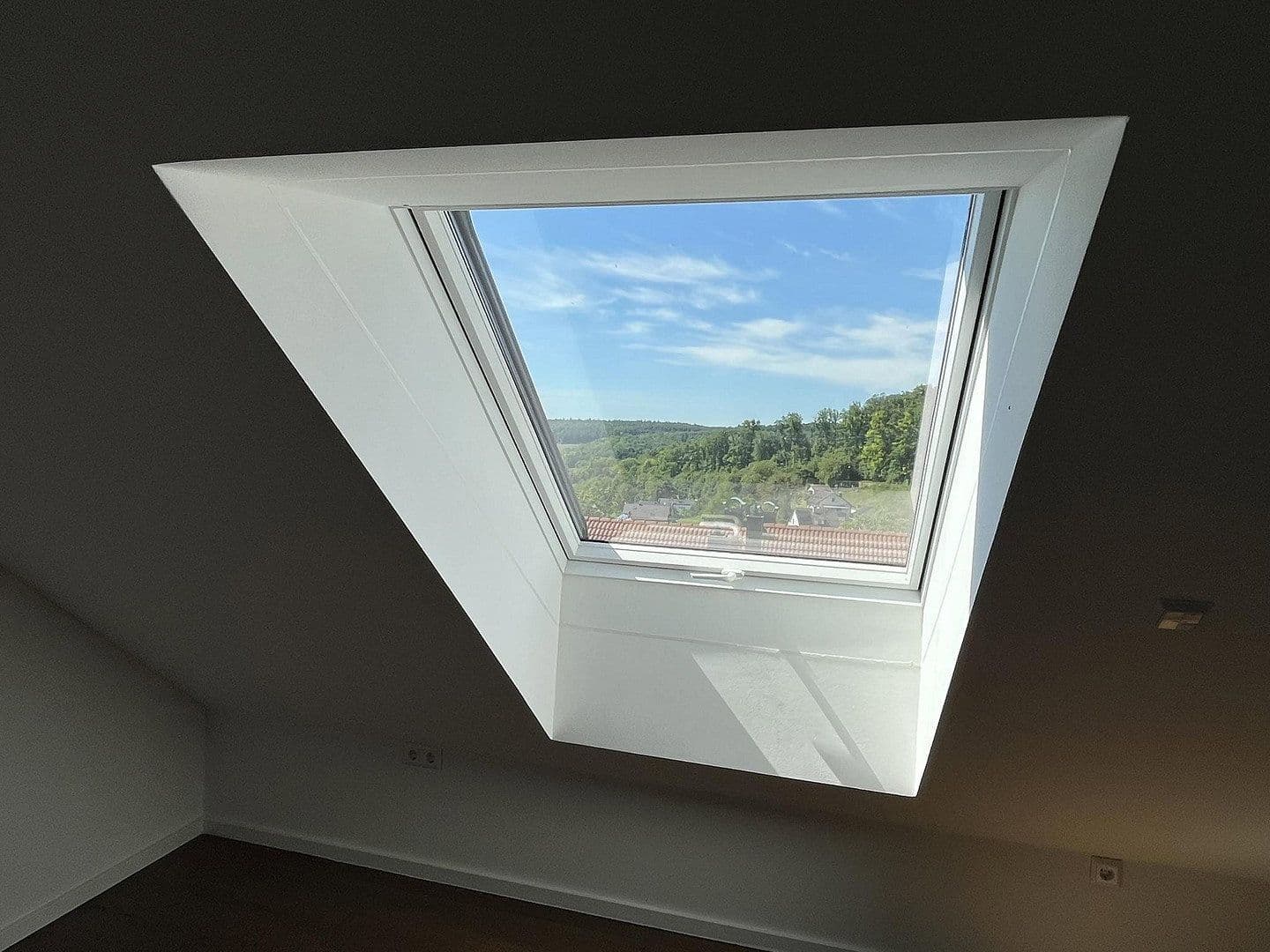 Prodej domu 170 m², pozemek 312 m², Pfinztal, Bádensko-Württembersko Prodej domu 170 m², pozemek 312 m², Pfinztal, Bádensko-Württembersko
