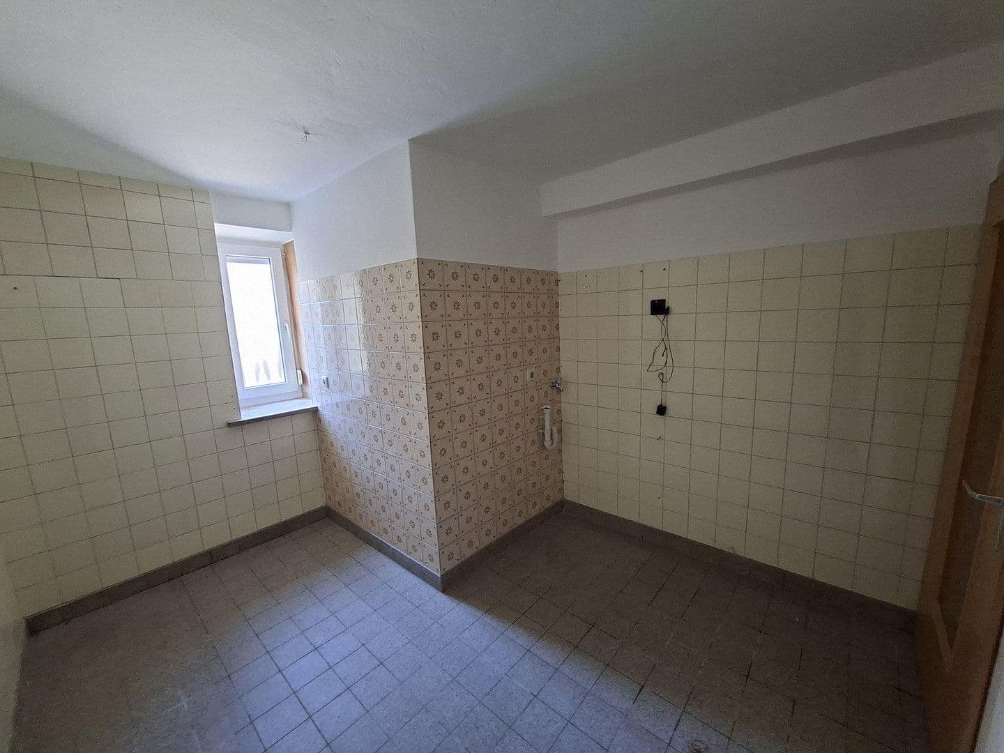 Prodej domu 480 m², pozemek 650 m², Tassilostraße 7, Münchsmünster, Bavorsko Prodej domu 480 m², pozemek 650 m², Tassilostraße 7, Münchsmünster, Bavorsko