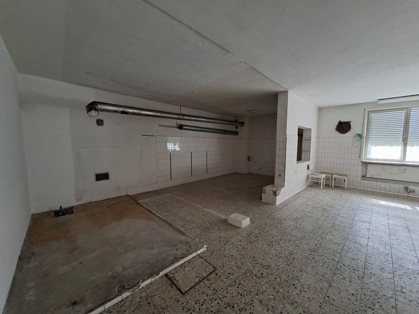Prodej domu 480 m², pozemek 650 m², Tassilostraße 7, Münchsmünster, Bavorsko Prodej domu 480 m², pozemek 650 m², Tassilostraße 7, Münchsmünster, Bavorsko