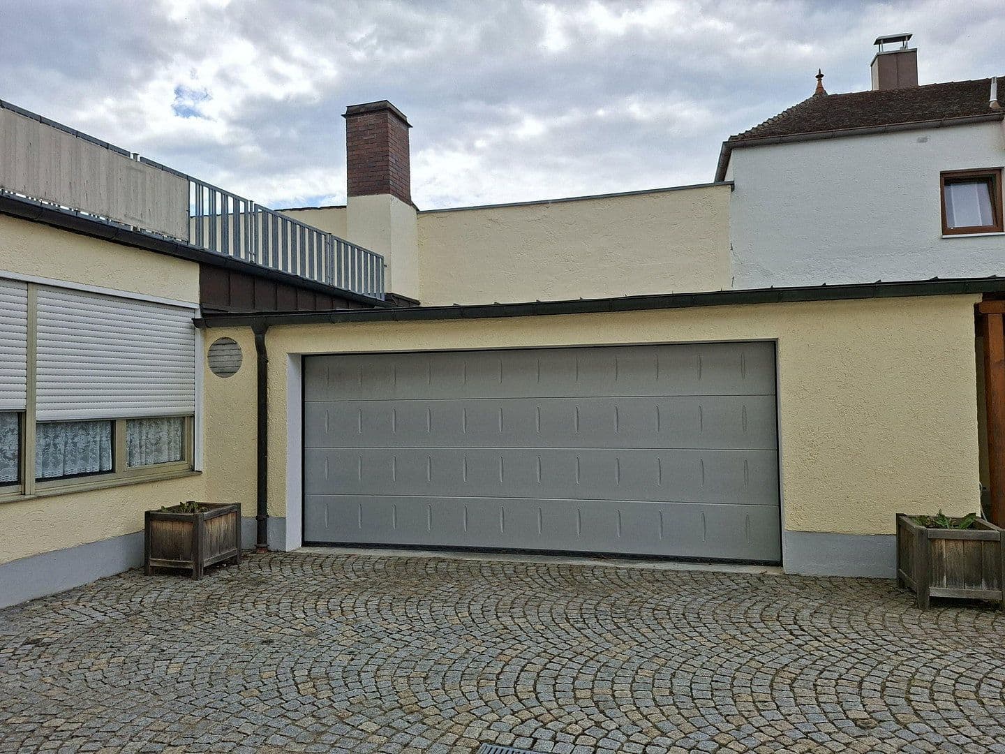 Prodej domu 480 m², pozemek 650 m², Tassilostraße 7, Münchsmünster, Bavorsko Prodej domu 480 m², pozemek 650 m², Tassilostraße 7, Münchsmünster, Bavorsko