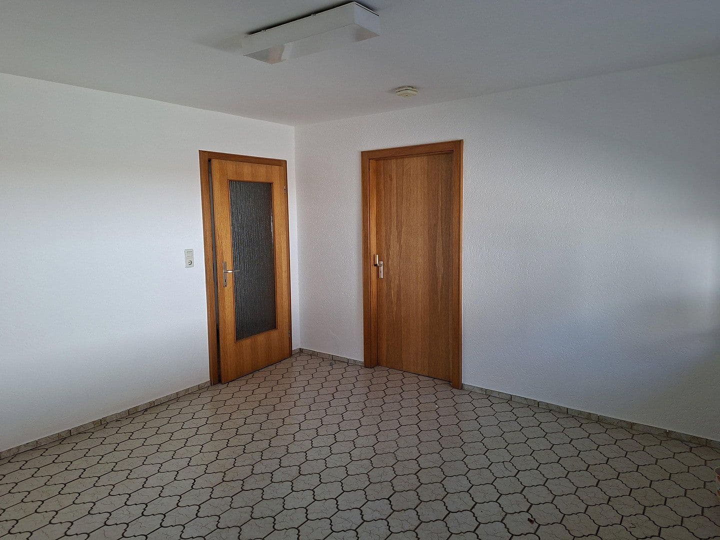 Prodej domu 480 m², pozemek 650 m², Tassilostraße 7, Münchsmünster, Bavorsko Prodej domu 480 m², pozemek 650 m², Tassilostraße 7, Münchsmünster, Bavorsko