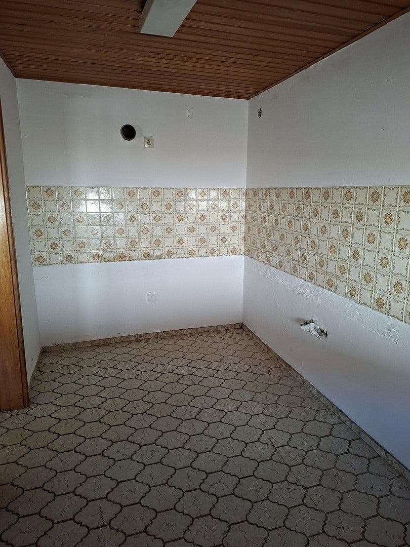 Prodej domu 480 m², pozemek 650 m², Tassilostraße 7, Münchsmünster, Bavorsko Prodej domu 480 m², pozemek 650 m², Tassilostraße 7, Münchsmünster, Bavorsko