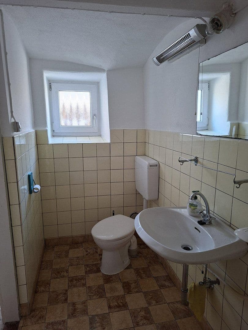Prodej domu 480 m², pozemek 650 m², Tassilostraße 7, Münchsmünster, Bavorsko Prodej domu 480 m², pozemek 650 m², Tassilostraße 7, Münchsmünster, Bavorsko