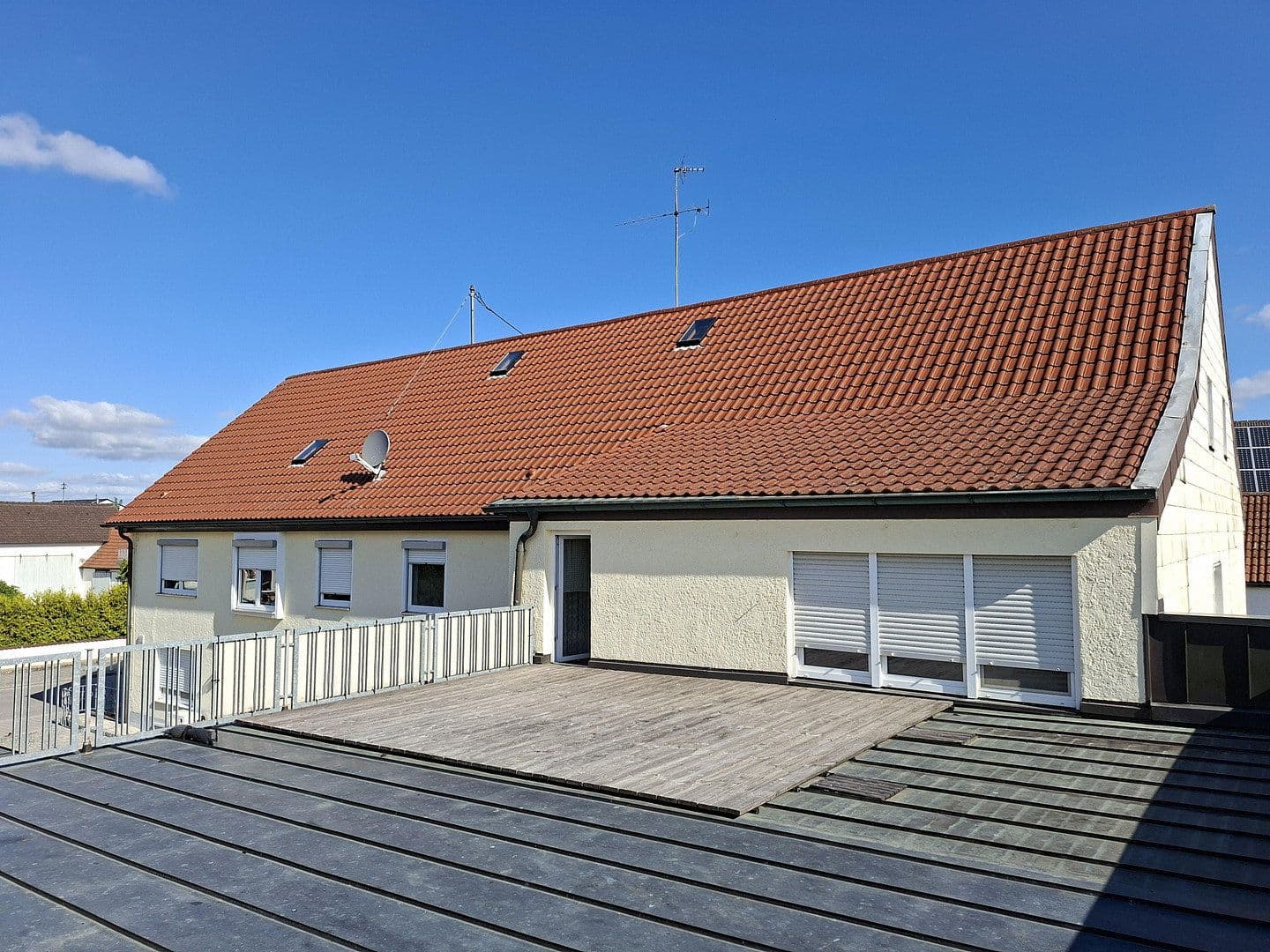 Prodej domu 480 m², pozemek 650 m², Tassilostraße 7, Münchsmünster, Bavorsko Prodej domu 480 m², pozemek 650 m², Tassilostraße 7, Münchsmünster, Bavorsko