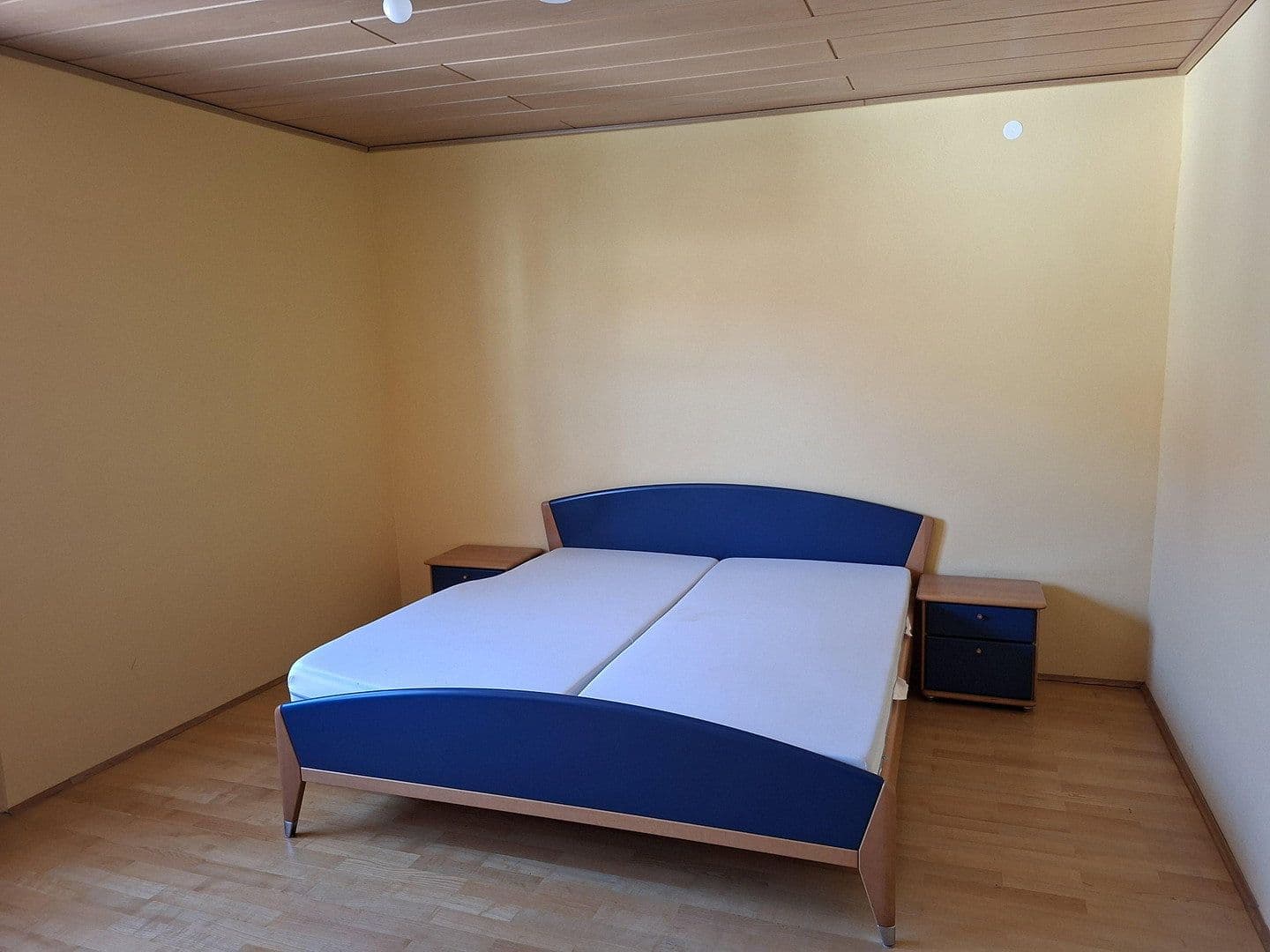 Prodej domu 480 m², pozemek 650 m², Tassilostraße 7, Münchsmünster, Bavorsko Prodej domu 480 m², pozemek 650 m², Tassilostraße 7, Münchsmünster, Bavorsko