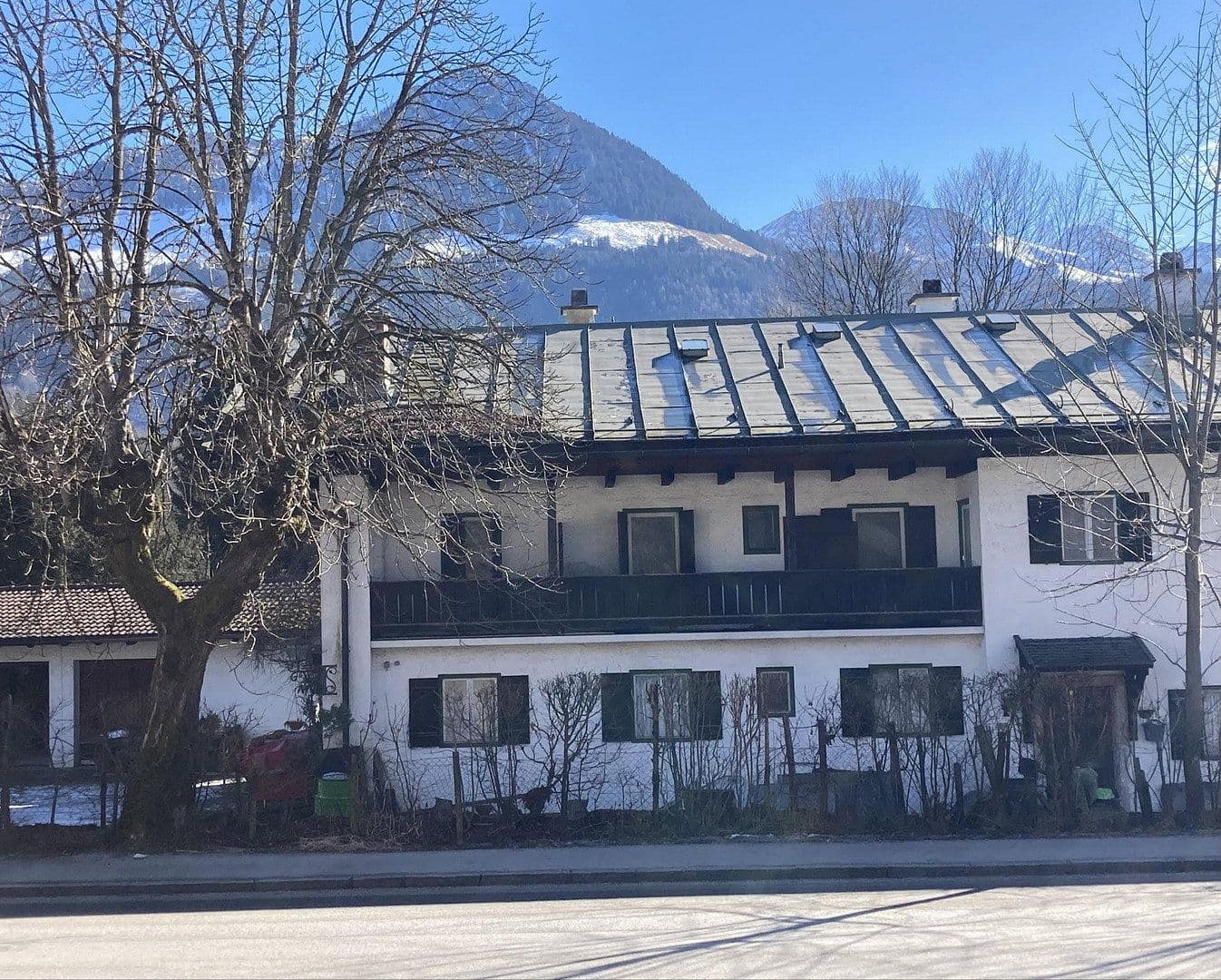 Prodej domu 250 m², pozemek 1.747 m², Waldhauserstraße 11, Schönau am Königssee, Bavorsko Prodej domu 250 m², pozemek 1.747 m², Waldhauserstraße 11, Schönau am Königssee, Bavorsko