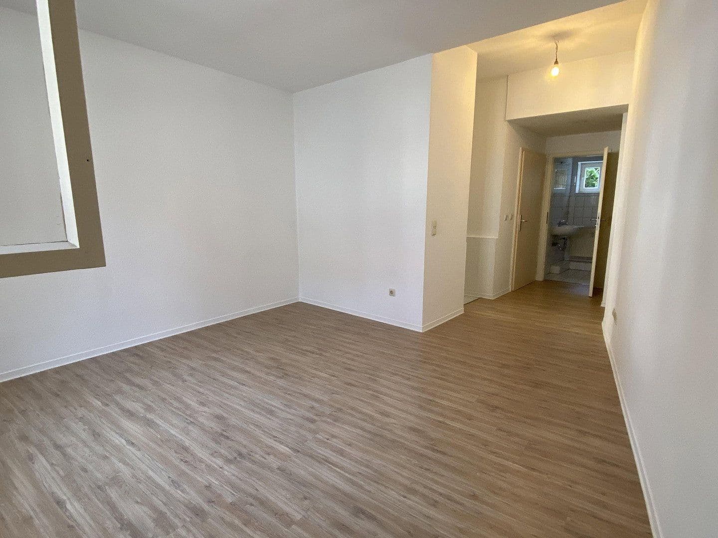 Pronájem bytu 1+1 27 m², Rathausstraße 7, Hofheim am Taunus, Hessen Pronájem bytu 1+1 27 m², Rathausstraße 7, Hofheim am Taunus, Hessen