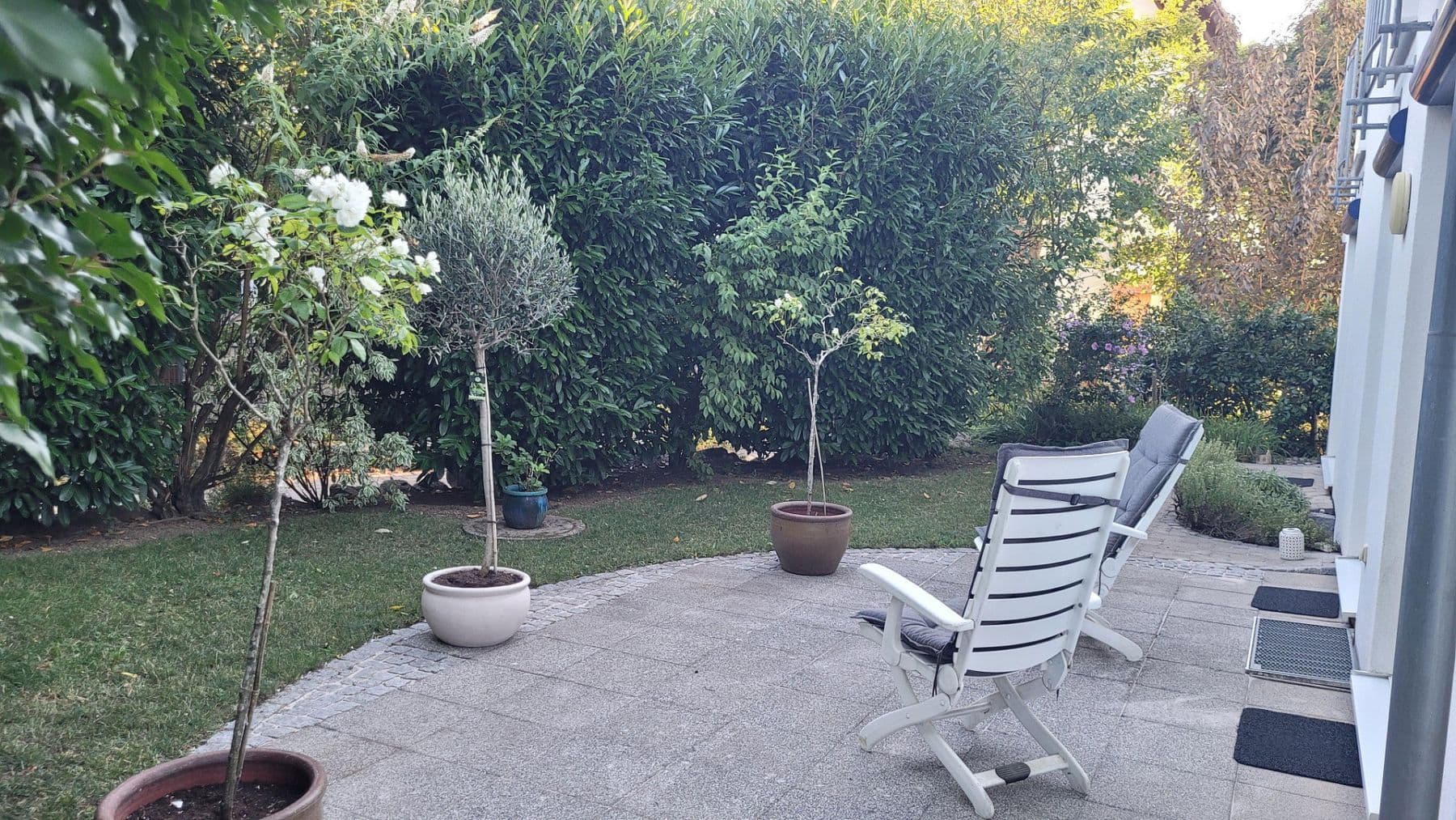 Prodej domu 224 m², pozemek 568 m², Jestetten, Bádensko-Württembersko Prodej domu 224 m², pozemek 568 m², Jestetten, Bádensko-Württembersko