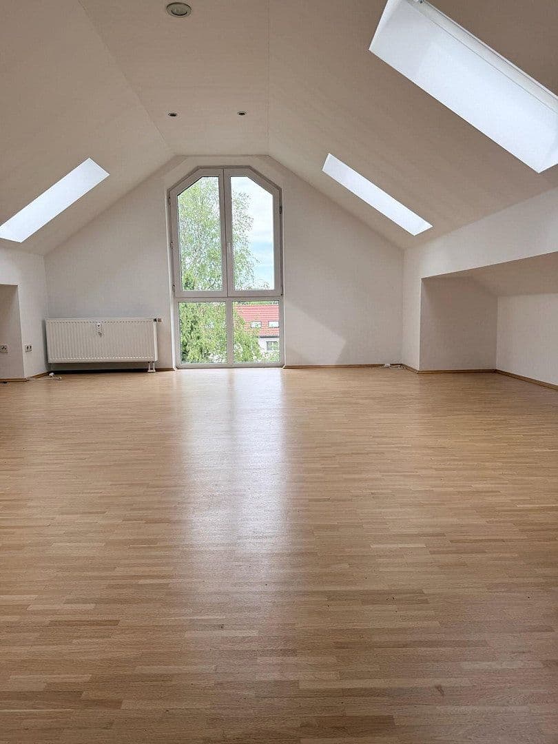 Prodej bytu 4+1 113 m², Unterhaching, Bavorsko Prodej bytu 4+1 113 m², Unterhaching, Bavorsko