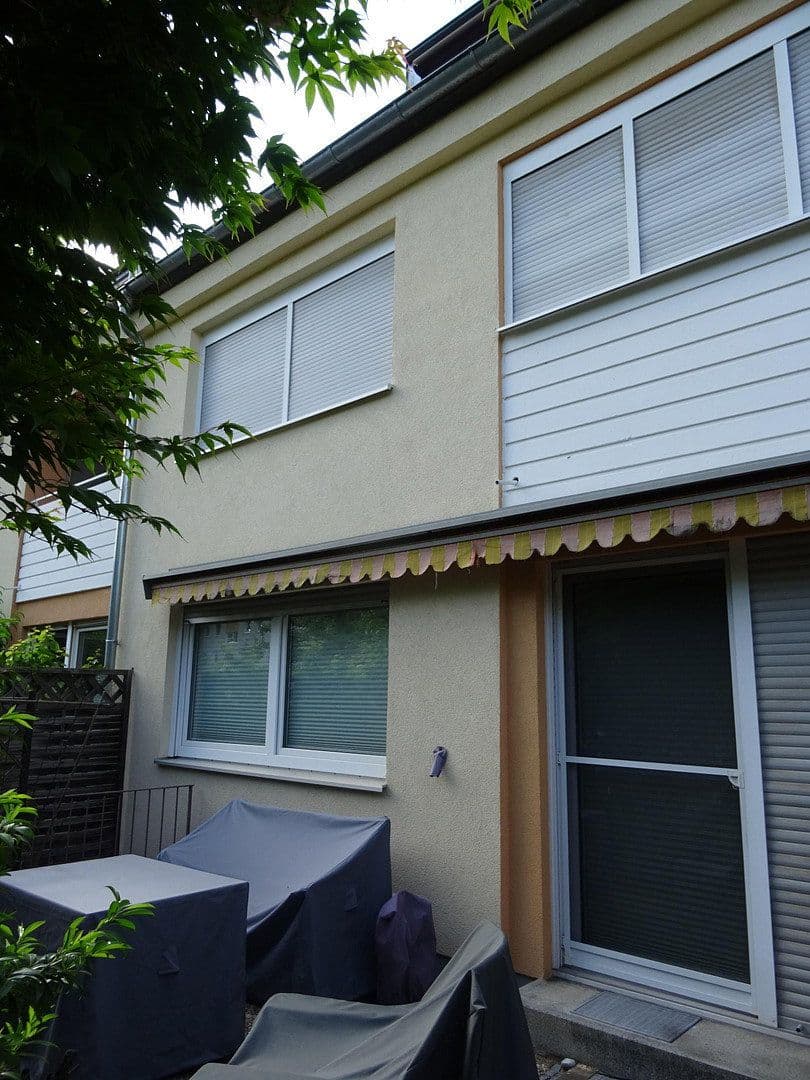 Prodej domu 170 m², pozemek 290 m², Hartensteinerstrasse 6, Nürnberg, Bavorsko Prodej domu 170 m², pozemek 290 m², Hartensteinerstrasse 6, Nürnberg, Bavorsko