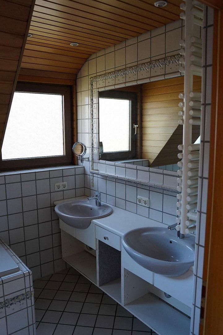 Prodej domu 142 m², pozemek 862 m², Odenthal, Severní Porýní-Vestfálsko Prodej domu 142 m², pozemek 862 m², Odenthal, Severní Porýní-Vestfálsko