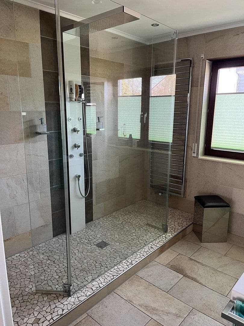 Prodej domu 350 m², pozemek 766 m², Kickelsberg 17, Bad Camberg, Hessen Prodej domu 350 m², pozemek 766 m², Kickelsberg 17, Bad Camberg, Hessen