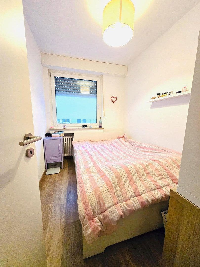 Prodej bytu 3+1 59 m², Düsseldorfer Straße 108, Ratingen, Severní Porýní-Vestfálsko Prodej bytu 3+1 59 m², Düsseldorfer Straße 108, Ratingen, Severní Porýní-Vestfálsko