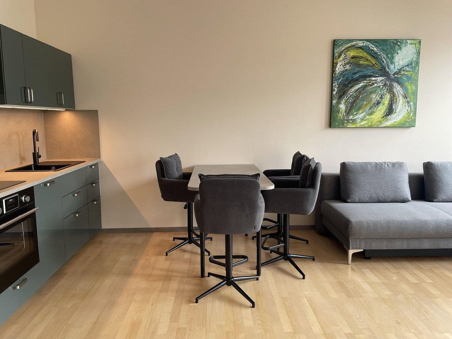 Pronájem bytu 3+1 67 m², Tschudistraße 8, Potsdam, Braniborsko Pronájem bytu 3+1 67 m², Tschudistraße 8, Potsdam, Braniborsko