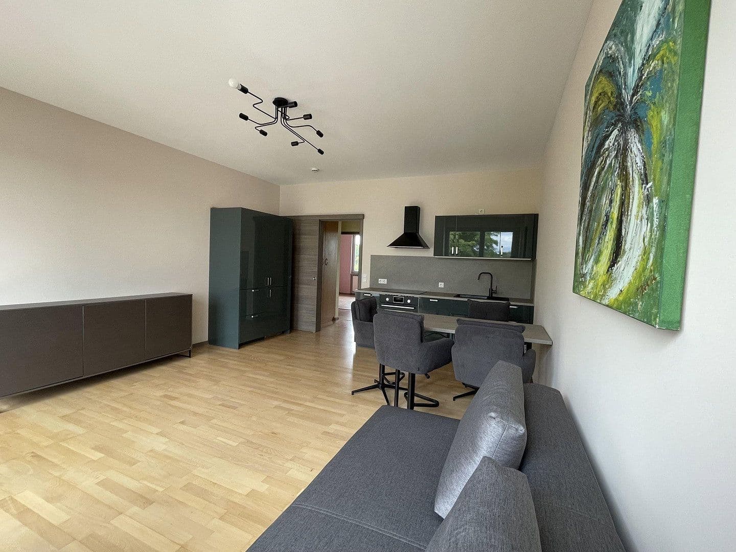 Pronájem bytu 3+1 67 m², Tschudistraße 8, Potsdam, Braniborsko Pronájem bytu 3+1 67 m², Tschudistraße 8, Potsdam, Braniborsko