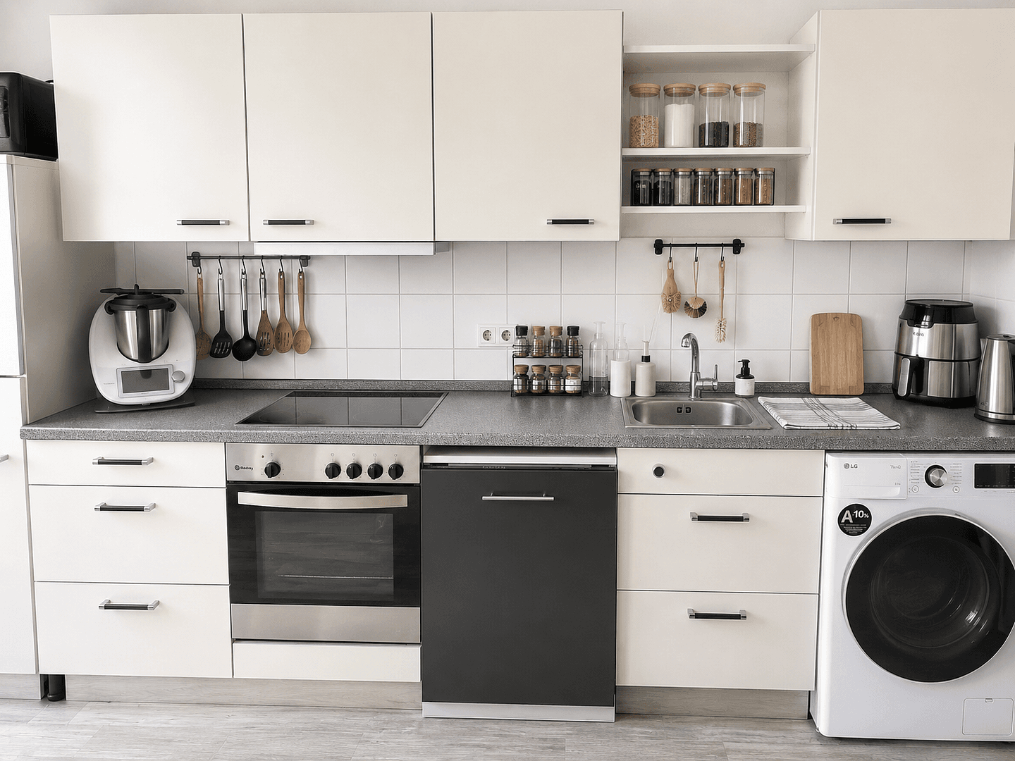 Pronájem bytu 3+1 80 m², Körnerstraße 19, Bremerhaven, Bremen Pronájem bytu 3+1 80 m², Körnerstraße 19, Bremerhaven, Bremen