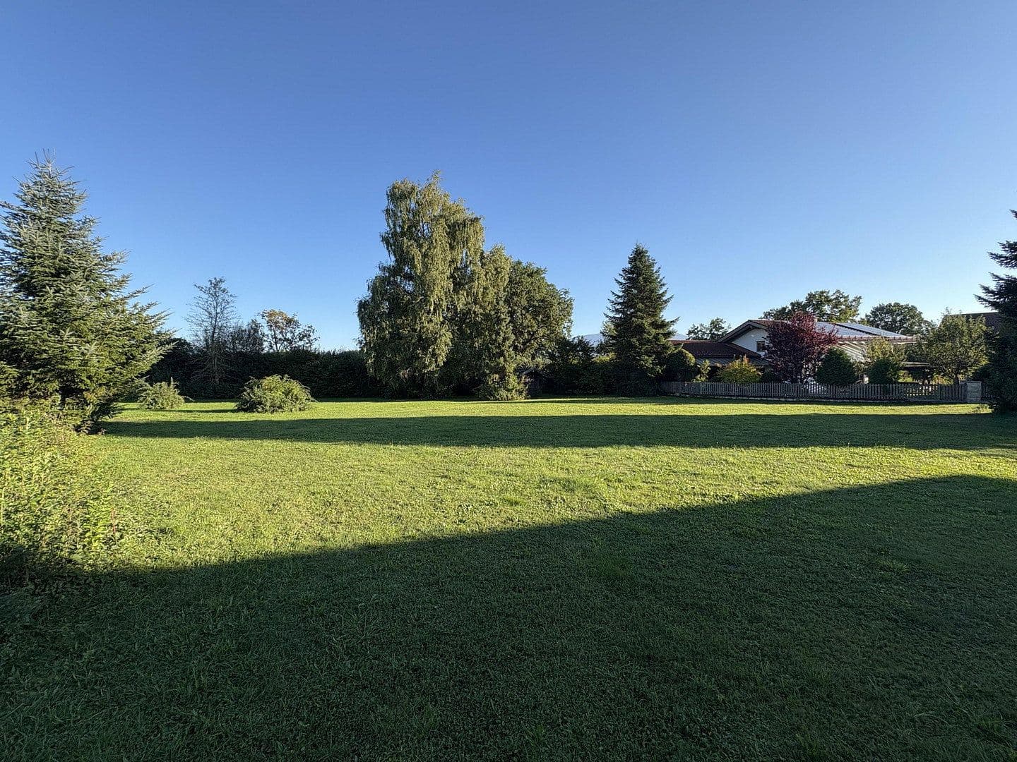 Prodej pozemku 1.163 m², Am Karwinkel 22b, Grabenstätt, Bavorsko Prodej pozemku 1.163 m², Am Karwinkel 22b, Grabenstätt, Bavorsko