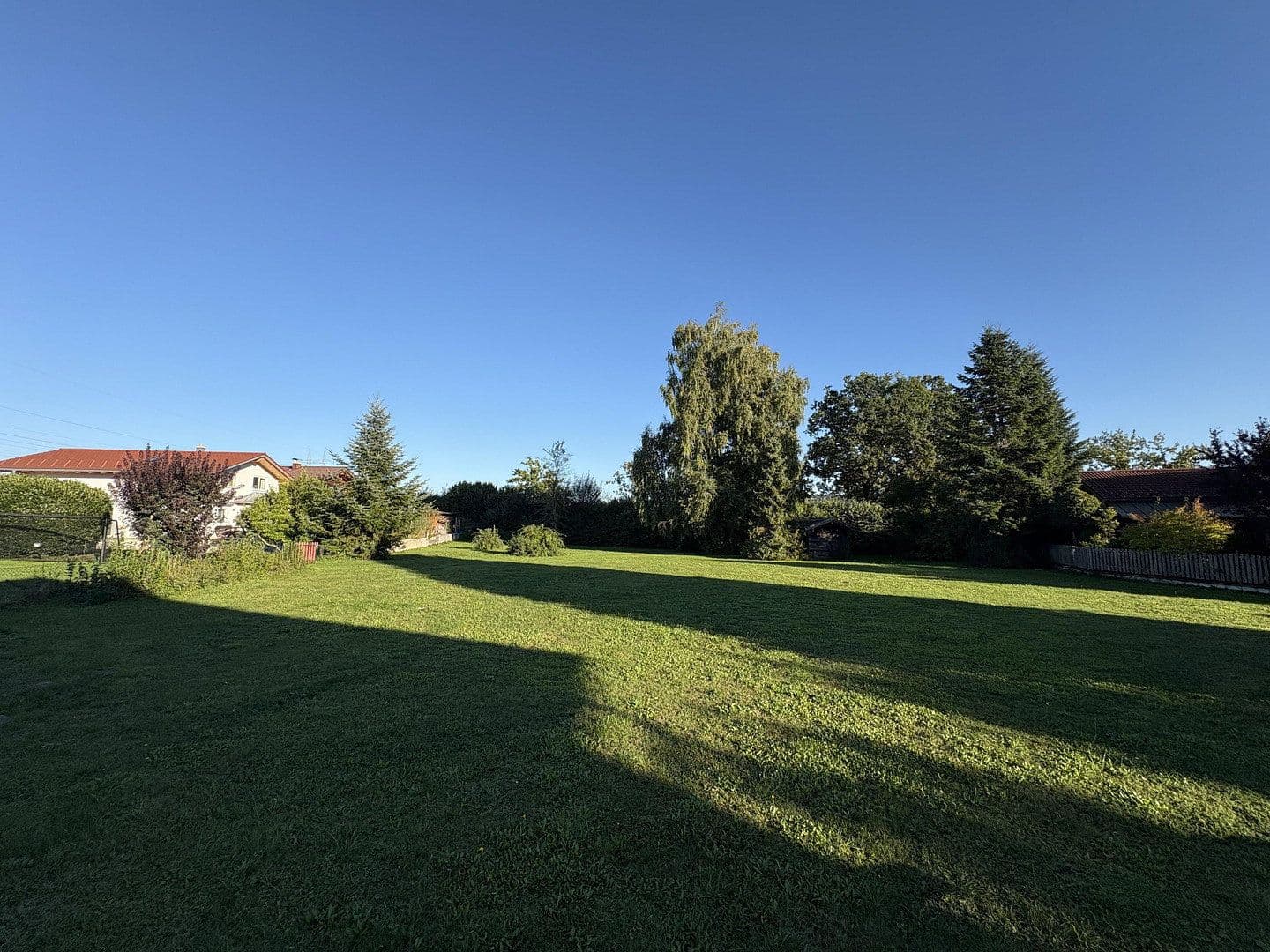 Prodej pozemku 1.163 m², Am Karwinkel 22b, Grabenstätt, Bavorsko Prodej pozemku 1.163 m², Am Karwinkel 22b, Grabenstätt, Bavorsko
