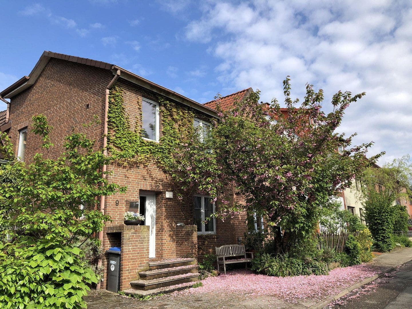 Prodej domu 93 m², pozemek 161 m², Lüneburg, Dolní Sasko Prodej domu 93 m², pozemek 161 m², Lüneburg, Dolní Sasko