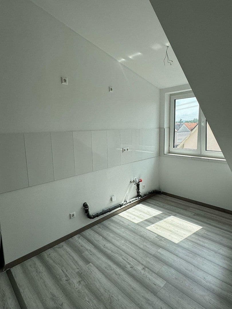 Pronájem bytu 3+1 72 m², Karlsruhe, Bádensko-Württembersko Pronájem bytu 3+1 72 m², Karlsruhe, Bádensko-Württembersko